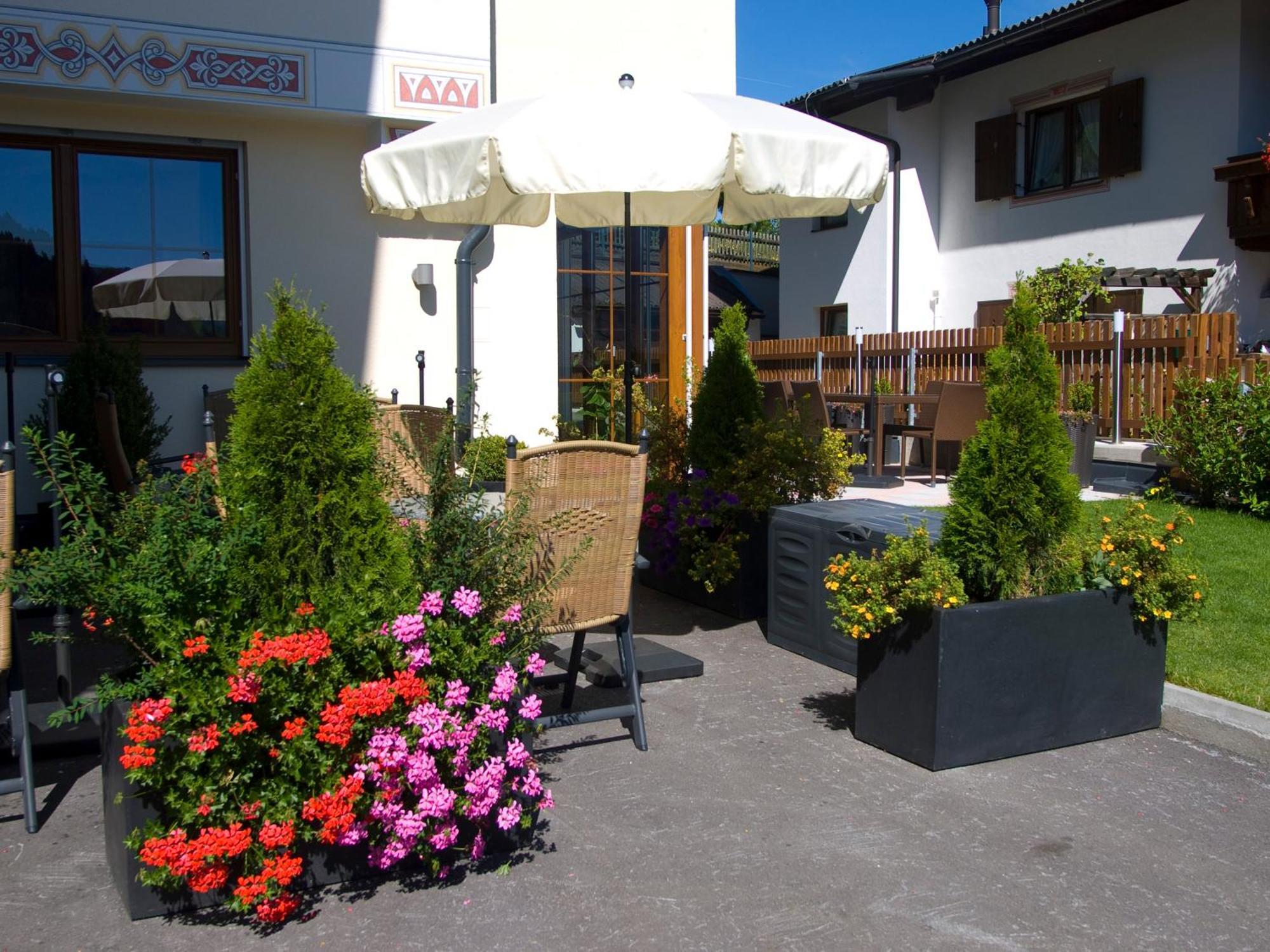 Apart-Hotel Aurora Fiss Exterior foto
